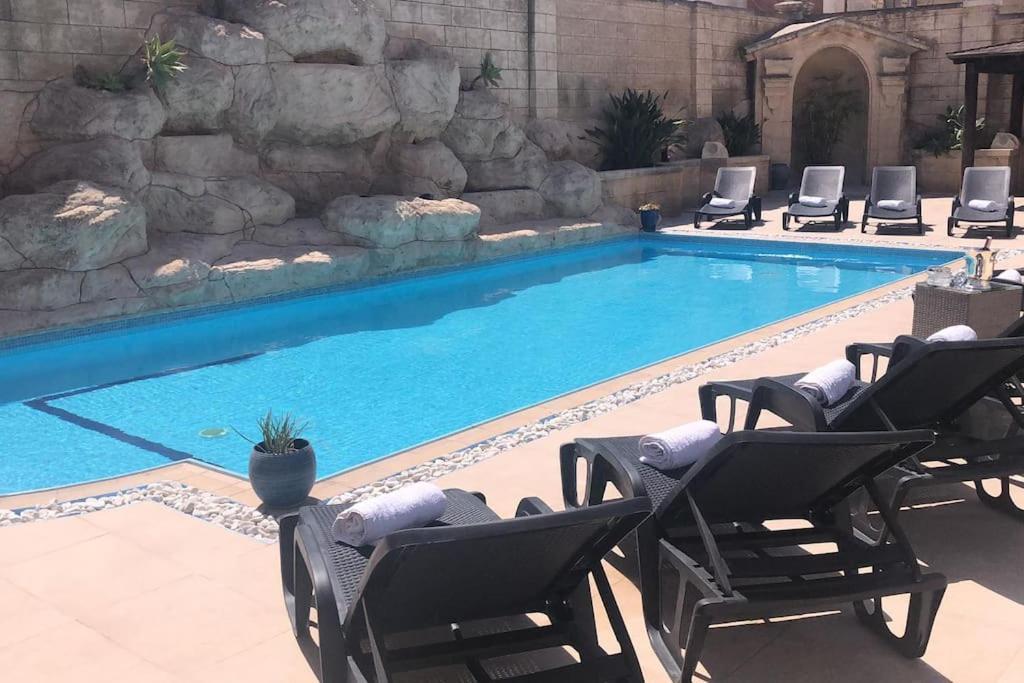 Velver Mansion, Malta - Luxury Villa With Pool ナッシャー エクステリア 写真