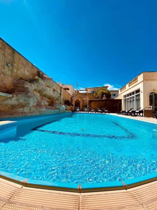Velver Mansion, Malta - Luxury Villa With Pool ナッシャー エクステリア 写真